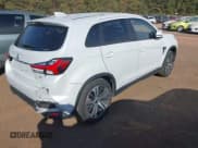 ✅ 2024 Mitsubishi Outlander S • VIN: JA4ARUAU4RU003454 • Lot: 43282833. Wystawiony na IAAI z przebiegiem 31 268 mil. Bezpłatny archiwum sprzedaży aukcyjnych z USA i szczegółowy raport historii pojazdu na DreamBid. Zdjęcie 4.