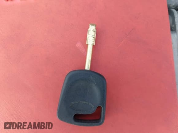 ✅ 2013 Ford Transit Connect XL • VIN: NM0LS7CN6DT156925 • Lot: 42943120. Listed on IAAI with 144,582 mi. Free auction sales archive from the USA and detailed vehicle history report at DreamBid. Image 11.