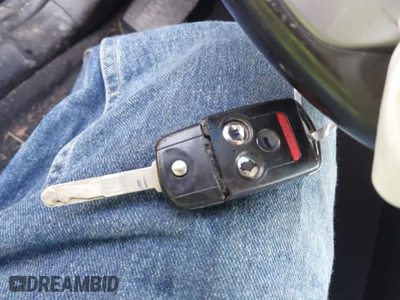 ✅ 2011 Acura MDX Advance • VIN: 2HNYD2H51BH519814 • Лот: 40852172. Опубликован ранее на IAAI с пробегом 245 769 миль. Бесплатный доступ к архиву аукционных продаж из США и подробный отчёт об истории автомобиля на DreamBid. Изображение 11.