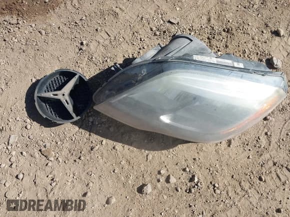 ✅ 2015 Mercedes-Benz GLK 350 • VIN: WDCGG5HB4FG338718 • Лот: 43650420. Опубликован ранее на IAAI с пробегом 230 747 миль. Бесплатный доступ к архиву аукционных продаж из США и подробный отчёт об истории автомобиля на DreamBid. Изображение 12.