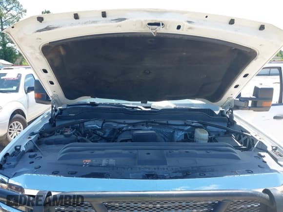 ✅ 2018 Chevrolet Silverado 2500HD Work Truck • VIN: 1GC1KUEG8JF211277 • Lot: 42113305. Listed on IAAI with 210,592 mi. Free auction sales archive from the USA and detailed vehicle history report at DreamBid. Image 10.