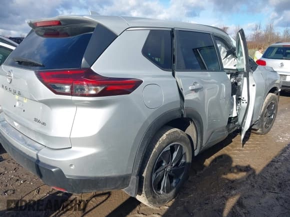 ✅ 2024 Nissan Rogue SV • VIN: JN8BT3BB9RW175118 • Лот: 43674154. Опубликован ранее на IAAI с пробегом 12 087 миль. Бесплатный доступ к архиву аукционных продаж из США и подробный отчёт об истории автомобиля на DreamBid. Изображение 4.