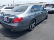 ✅ 2019 Mercedes-Benz E 300 • VIN: WDDZF4JB9KA547218 • Lot: 42794974. Wystawiony na IAAI z przebiegiem 48 874 mil. Bezpłatny archiwum sprzedaży aukcyjnych z USA i szczegółowy raport historii pojazdu na DreamBid. Zdjęcie 4.