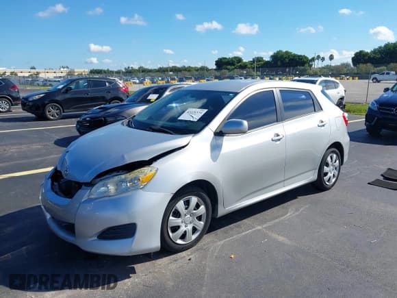 ✅ 2009 Toyota Matrix • VIN: 2T1KU40E29C165955 • Лот: 43226534. Опубликован ранее на IAAI с пробегом 131 004 миль. Бесплатный доступ к архиву аукционных продаж из США и подробный отчёт об истории автомобиля на DreamBid. Изображение 18.