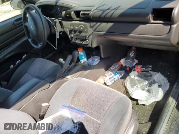 ✅ 2005 Chrysler Sebring • VIN: 1C3EL45R25N638552 • Lot: 53833645. Listed on Copart with 160,009 mi. Free auction sales archive from the USA and detailed vehicle history report at DreamBid. Image 8.