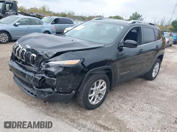 ✅ 2016 Jeep Cherokee Latitude • VIN: 1C4PJMCS7GW296058 • Лот: 43470033. Опубликован ранее на IAAI с пробегом 104 267 миль. Бесплатный доступ к архиву аукционных продаж из США и подробный отчёт об истории автомобиля на DreamBid. Изображение 18.