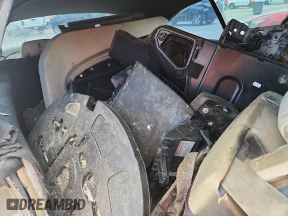 ✅ 2008 BMW 6 Series 650i • VIN: WBAEB535X8CX60173 • Lot: 63350655. Listed on Copart with Not provided. Free auction sales archive from the USA and detailed vehicle history report at DreamBid. Image 10.