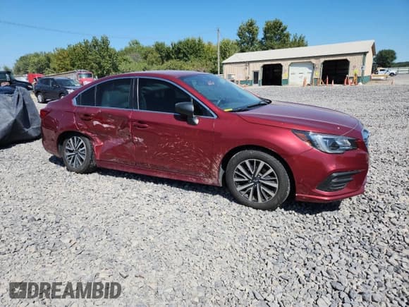 ✅ 2018 Subaru Legacy • VIN: 4S3BNAB62J3014970 • Лот: 70931495. Опубликован ранее на Copart с пробегом 86 335 миль. Бесплатный доступ к архиву аукционных продаж из США и подробный отчёт об истории автомобиля на DreamBid. Изображение 4.