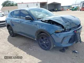 2024 Dodge Hornet GT с VIN ZACNDFAN4R3A36151, выставлен на аукционе IAAI как лот 43058165 с пробегом 15 946 миль миль и . История ставок и продаж доступна на DreamBid. Изображение 1.