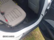 ✅ 2014 Ford Fusion S Hybrid • VIN: 3FA6P0UUXER360070 • Лот: 42761783. Опубликован ранее на IAAI с пробегом 389 817 миль. Бесплатный доступ к архиву аукционных продаж из США и подробный отчёт об истории автомобиля на DreamBid. Изображение 8.