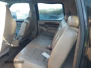 ✅ 2003 Ford Excursion Limited • VIN: 1FMSU43P93EC70666 • Lot: 43376166. Wystawiony na IAAI z przebiegiem 197 976 mil. Bezpłatny archiwum sprzedaży aukcyjnych z USA i szczegółowy raport historii pojazdu na DreamBid. Zdjęcie 8.