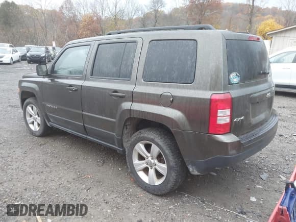 ✅ 2015 Jeep Patriot High Altitude • VIN: 1C4NJRFB9FD218150 • Лот: 43633865. Опубликован ранее на IAAI с пробегом 105 845 миль. Бесплатный доступ к архиву аукционных продаж из США и подробный отчёт об истории автомобиля на DreamBid. Изображение 3.