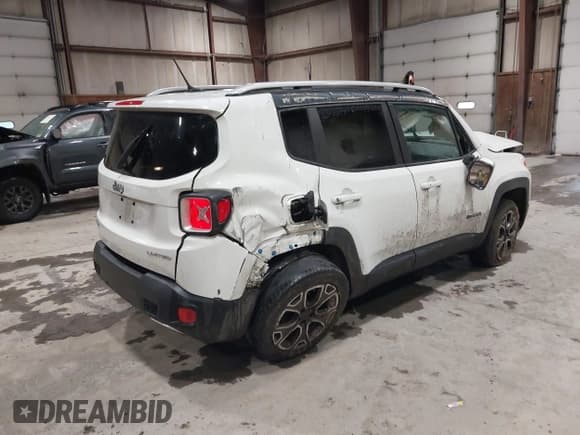 ✅ 2016 Jeep Renegade Limited • VIN: ZACCJBDT5GPD67846 • Lot: 42238110. Listed on IAAI with 135,095 mi. Free auction sales archive from the USA and detailed vehicle history report at DreamBid. Image 4.