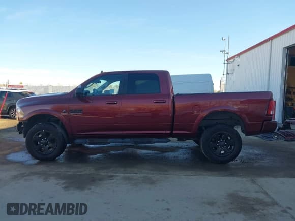 ✅ 2018 Ram 2500 Laramie • VIN: 3C6UR5FL7JG187795 • Lot: 43661161. Listed on IAAI with 106,982 mi. Free auction sales archive from the USA and detailed vehicle history report at DreamBid. Image 15.