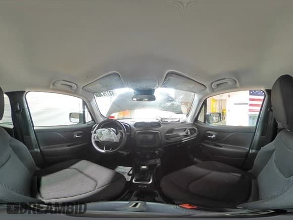 ✅ 2020 Jeep Renegade Altitude • VIN: ZACNJBBB5LPL42293 • Lot: 83776785. Listed on Copart with 39,885 mi. Free auction sales archive from the USA and detailed vehicle history report at DreamBid. Image 16.