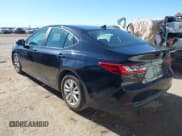 ✅ 2025 Toyota Camry LE • VIN: 4T1DAACK8SU032624 • Lot: 43755497. Wystawiony na IAAI z przebiegiem 32 596 mil. Bezpłatny archiwum sprzedaży aukcyjnych z USA i szczegółowy raport historii pojazdu na DreamBid. Zdjęcie 3.