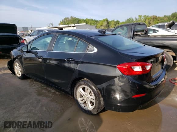 ✅ 2017 Chevrolet Cruze LT • VIN: 1G1BE5SM1H7188918 • Лот: 43247313. Опубликован ранее на Copart с пробегом 71 149 миль. Бесплатный доступ к архиву аукционных продаж из США и подробный отчёт об истории автомобиля на DreamBid. Изображение 2.