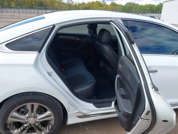 2018 Hyundai Sonata SEL with VIN 5NPE34AF5JH642757, listed as a IAAI auction lot 43307782 with 96,315 mi miles and . Bid and sale history available at DreamBid. Image 8.