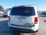 ✅ 2013 Honda Pilot Touring • VIN: 5FNYF4H94DB032372 • Lot: 43906615. Wystawiony na IAAI z przebiegiem 204 065 mil. Bezpłatny archiwum sprzedaży aukcyjnych z USA i szczegółowy raport historii pojazdu na DreamBid. Zdjęcie 16.