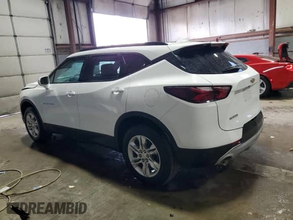 2020 Chevrolet Blazer LT with VIN 3GNKBCR40LS690279, listed as a Copart auction lot 47312404 with 33,981 mi miles and . Bid and sale history available at DreamBid. Image 2.