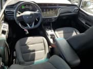 ✅ 2023 Chevrolet Bolt EV 1LT • VIN: 1G1FW6S02P4188010 • Lot: 51384255. Wystawiony na Copart z przebiegiem 34 920 mil. Bezpłatny archiwum sprzedaży aukcyjnych z USA i szczegółowy raport historii pojazdu na DreamBid. Zdjęcie 8.