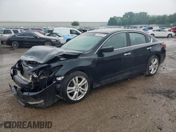 ✅ 2013 Nissan Altima S • VIN: 1N4BL3AP2DC165619 • Lot: 59589525. Listed on Copart with 194,782 mi. Free auction sales archive from the USA and detailed vehicle history report at DreamBid. Image 1.