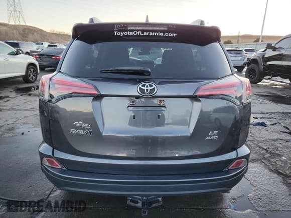 ✅ 2018 Toyota RAV4 LE • VIN: JTMBFREV3JJ206098 • Lot: 92205155. Listed on Copart with 87,778 mi. Free auction sales archive from the USA and detailed vehicle history report at DreamBid. Image 6.