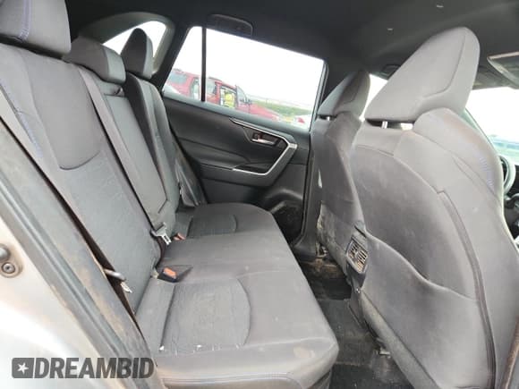 ✅ 2023 Toyota RAV4 Hybrid SE • VIN: JTM16RFVXPJ025647 • Лот: 86114425. Опубликован ранее на Copart с пробегом 24 401 миль. Бесплатный доступ к архиву аукционных продаж из США и подробный отчёт об истории автомобиля на DreamBid. Изображение 11.