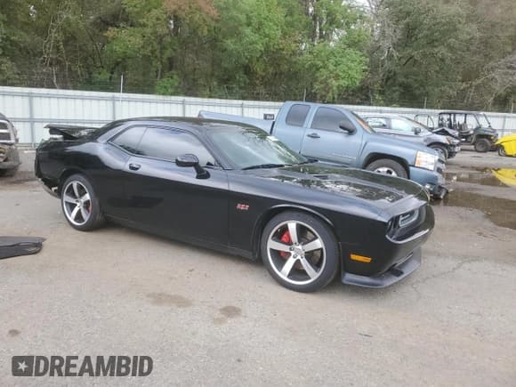 ✅ 2013 Dodge Challenger SRT-8 • VIN: 2C3CDYCJ1DH708560 • Lot: 79106864. Wystawiony na Copart z przebiegiem 26 080 mil. Bezpłatny archiwum sprzedaży aukcyjnych z USA i szczegółowy raport historii pojazdu na DreamBid. Zdjęcie 4.