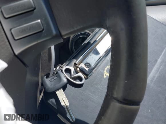 ✅ 2005 Infiniti G35 • VIN: JNKCV51E85M207059 • Lot: 43012270. Wystawiony na IAAI z przebiegiem 229 477 mil. Bezpłatny archiwum sprzedaży aukcyjnych z USA i szczegółowy raport historii pojazdu na DreamBid. Zdjęcie 11.