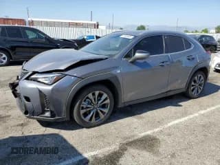 ✅ 2021 Lexus UX 200 F Sport • VIN: JTHE3JBH5M2035731 • Лот: 57638905. Опубликован ранее на Copart с пробегом 51 145 миль. Бесплатный доступ к архиву аукционных продаж из США и подробный отчёт об истории автомобиля на DreamBid. Изображение 1.