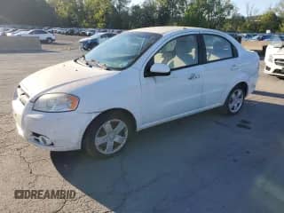 2011 Chevrolet Aveo 2LT z VIN KL1TG5DE6BB119360, wystawiony jako Copart lot #80025585 z przebiegiem 177 431 mil mil oraz Czysty tytuł • Clean title. Historia ofert i sprzedaży dostępna na DreamBid. Obrazek 1.