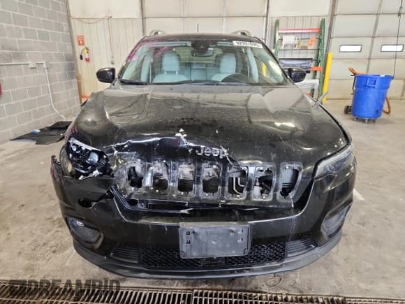 ✅ 2021 Jeep Cherokee Latitude Lux • VIN: 1C4PJMMX8MD110626 • Lot: 92997695. Listed on Copart with 120,011 mi. Free auction sales archive from the USA and detailed vehicle history report at DreamBid. Image 5.