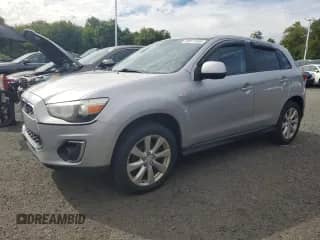 2013 Mitsubishi Outlander ES with VIN 4A4AR3AU9DE017667, listed as a Copart auction lot 80611935 with 186,333 mi miles and Clean title. Bid and sale history available at DreamBid. Image 1.