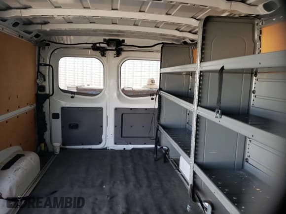 ✅ 2018 Nissan NV Cargo SV • VIN: 1N6BF0KM5JN808675 • Lot: 62795065. Wystawiony na Copart z przebiegiem 148 493 mil. Bezpłatny archiwum sprzedaży aukcyjnych z USA i szczegółowy raport historii pojazdu na DreamBid. Zdjęcie 10.