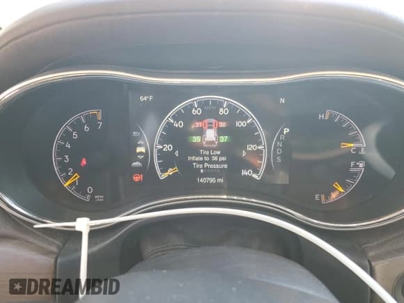 ✅ 2014 Jeep Grand Cherokee Overland • VIN: 1C4RJFCG9EC431684 • Lot: 84038665. Listed on Copart with 140,795 mi. Free auction sales archive from the USA and detailed vehicle history report at DreamBid. Image 9.