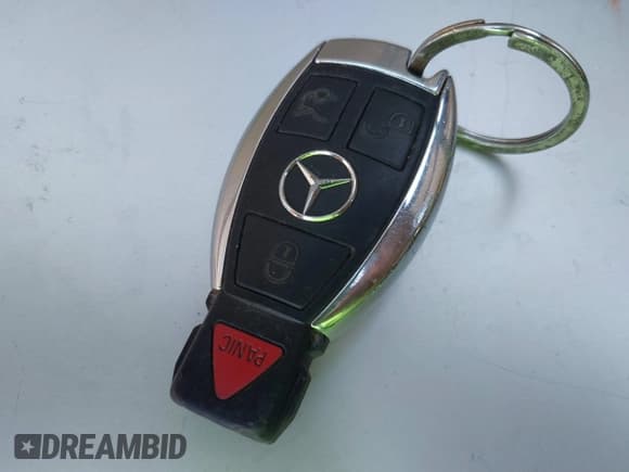 ✅ 2006 Mercedes-Benz CLS 500 • VIN: WDDDJ75X76A064025 • Лот: 43858356. Опубликован ранее на IAAI с пробегом Не указан. Бесплатный доступ к архиву аукционных продаж из США и подробный отчёт об истории автомобиля на DreamBid. Изображение 11.