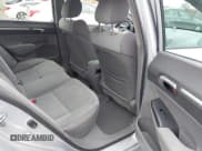 ✅ 2010 Honda Civic EX • VIN: 2HGFA1F84AH517679 • Lot: 43562876. Wystawiony na IAAI z przebiegiem 108 286 mil. Bezpłatny archiwum sprzedaży aukcyjnych z USA i szczegółowy raport historii pojazdu na DreamBid. Zdjęcie 8.