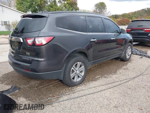 ✅ 2016 Chevrolet Traverse LT • VIN: 1GNKVGKD0GJ103756 • Lot: 43512000. Wystawiony na IAAI z przebiegiem 118 240 mil. Bezpłatny archiwum sprzedaży aukcyjnych z USA i szczegółowy raport historii pojazdu na DreamBid. Zdjęcie 4.