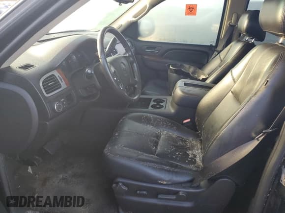 ✅ 2011 Chevrolet Suburban LT • VIN: 1GNSCJE00BR176423 • Lot: 74904444. Wystawiony na Copart z przebiegiem Nie podano. Bezpłatny archiwum sprzedaży aukcyjnych z USA i szczegółowy raport historii pojazdu na DreamBid. Zdjęcie 7.