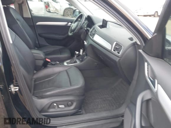 ✅ 2016 Audi Q3 Premium Plus • VIN: WA1BFCFS1GR010795 • Лот: 43357405. Опубликован ранее на IAAI с пробегом 77 928 миль. Бесплатный доступ к архиву аукционных продаж из США и подробный отчёт об истории автомобиля на DreamBid. Изображение 5.