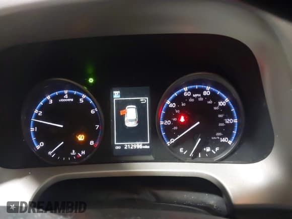 ✅ 2017 Toyota RAV4 LE • VIN: 2T3BFREV7HW623641 • Lot: 43877856. Listed on IAAI with 212,996 mi. Free auction sales archive from the USA and detailed vehicle history report at DreamBid. Image 7.