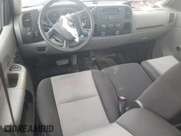 ✅ 2009 Chevrolet Silverado 2500HD Work Truck • VIN: 1GCHK43649F173941 • Lot: 45109595. Wystawiony na Copart z przebiegiem 179 803 mil. Bezpłatny archiwum sprzedaży aukcyjnych z USA i szczegółowy raport historii pojazdu na DreamBid. Zdjęcie 8.