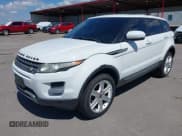 ✅ 2013 Land Rover Range Rover Evoque Pure • VIN: SALVN2BG8DH735600 • Lot: 43281597. Wystawiony na IAAI z przebiegiem 186 931 mil. Bezpłatny archiwum sprzedaży aukcyjnych z USA i szczegółowy raport historii pojazdu na DreamBid. Zdjęcie 2.