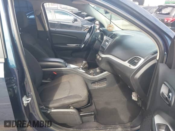 2015 Dodge Journey American Value z VIN 3C4PDCABXFT610861, wystawiony jako IAAI lot #43068421 z przebiegiem 153 937 mil mil oraz . Historia ofert i sprzedaży dostępna na DreamBid. Obrazek 5.