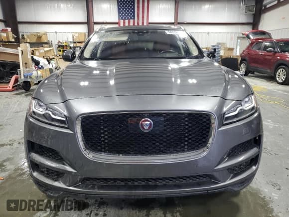 ✅ 2019 Jaguar F-Pace 30t Portfolio • VIN: SADCN2GX9KA357787 • Lot: 56532995. Wystawiony na Copart z przebiegiem 97 594 mil. Bezpłatny archiwum sprzedaży aukcyjnych z USA i szczegółowy raport historii pojazdu na DreamBid. Zdjęcie 5.