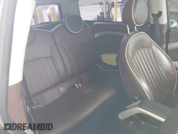 ✅ 2009 MINI Clubman S • VIN: WMWMM33549TP91656 • Lot: 42625405. Listed on IAAI with 104,230 mi. Free auction sales archive from the USA and detailed vehicle history report at DreamBid. Image 8.