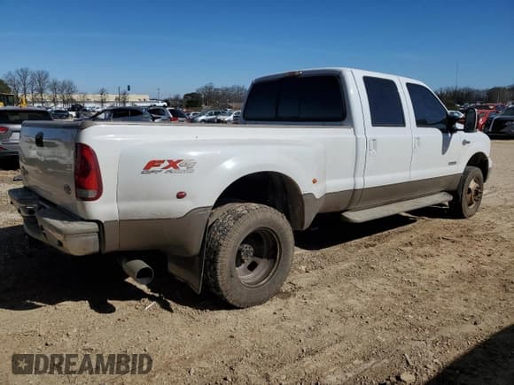 ✅ 2007 Ford F-350 XL • VIN: 1FTWW33P37EB41872 • Лот: 46139115. Опубликован ранее на Copart с пробегом 153 981 миль. Бесплатный доступ к архиву аукционных продаж из США и подробный отчёт об истории автомобиля на DreamBid. Изображение 3.