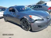 ✅ 2010 Hyundai Genesis Coupe Premium • VIN: KMHHT6KD9AU027975 • Lot: 41635854. Wystawiony na IAAI z przebiegiem 82 996 mil. Bezpłatny archiwum sprzedaży aukcyjnych z USA i szczegółowy raport historii pojazdu na DreamBid. Zdjęcie 1.