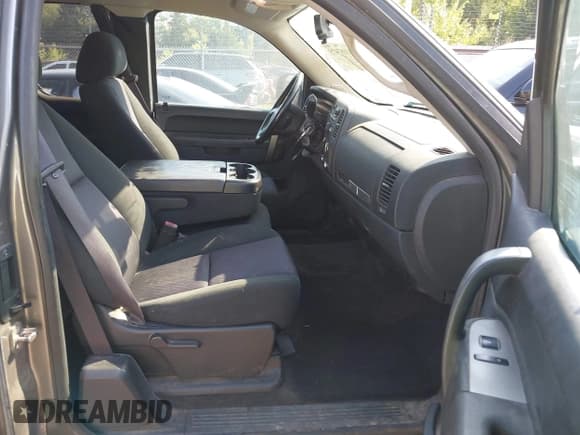 ✅ 2012 Chevrolet Silverado 1500 LT • VIN: 1GCRCSE06CZ314562 • Лот: 43187475. Опубликован ранее на IAAI с пробегом 171 672 миль. Бесплатный доступ к архиву аукционных продаж из США и подробный отчёт об истории автомобиля на DreamBid. Изображение 5.